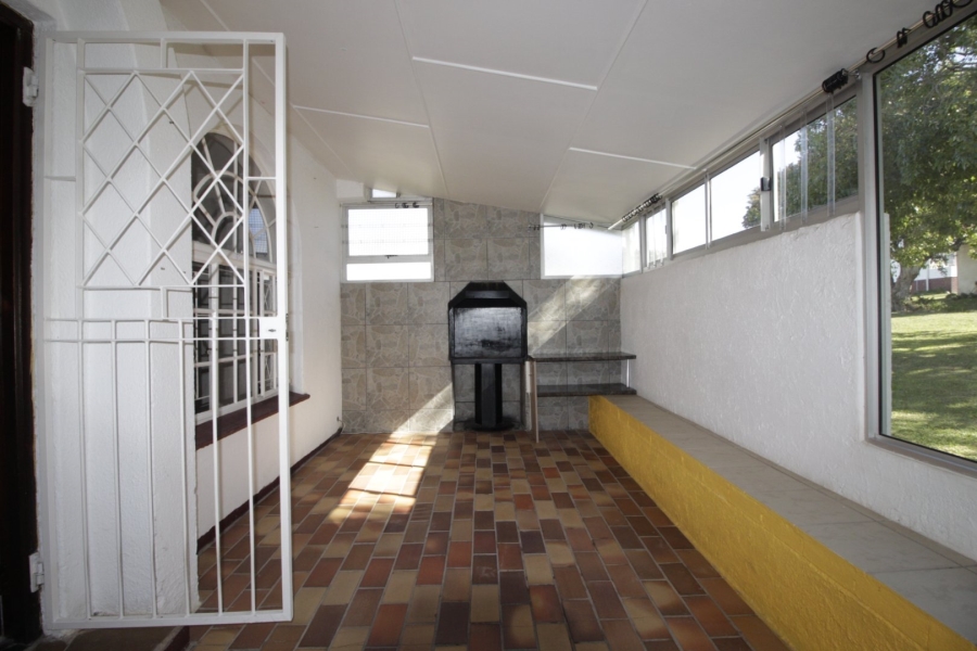 To Let 2 Bedroom Property for Rent in Aston Bay Eastern Cape